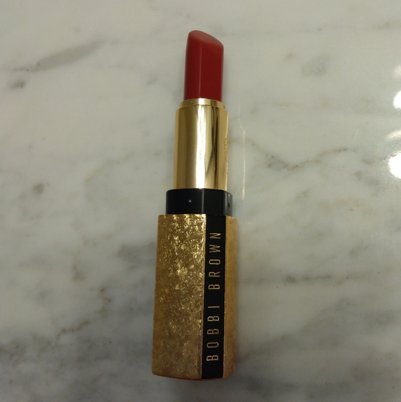Bobbi Brown Luxe Lipstick in Claret - Picture 3 of 6